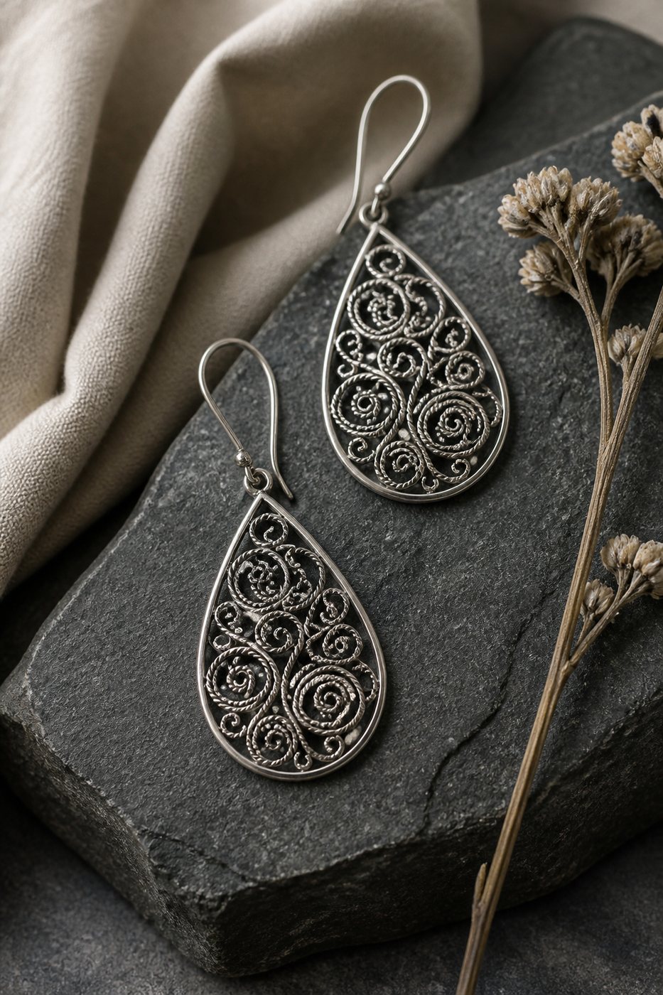Aretes Chaska en plata 950, fotografía de estudio